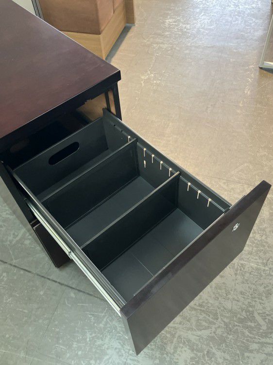 オカムラ脇机 商品画像4