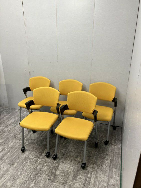 コクヨプロッティシリーズ プロッティチェア5脚セット 商品画像1