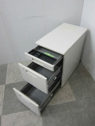 コクヨBS+シリーズ 3段脇机 商品画像4