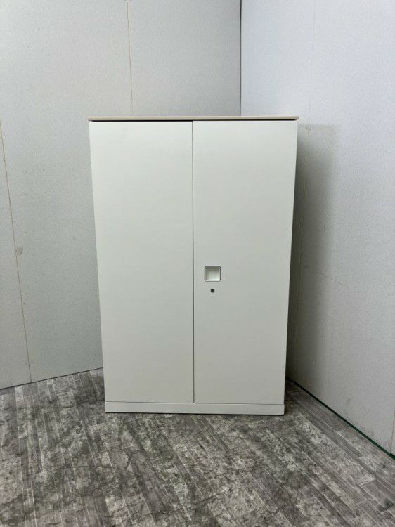 オカムラレクトラインシリーズ 天板付両開き書庫 商品画像1