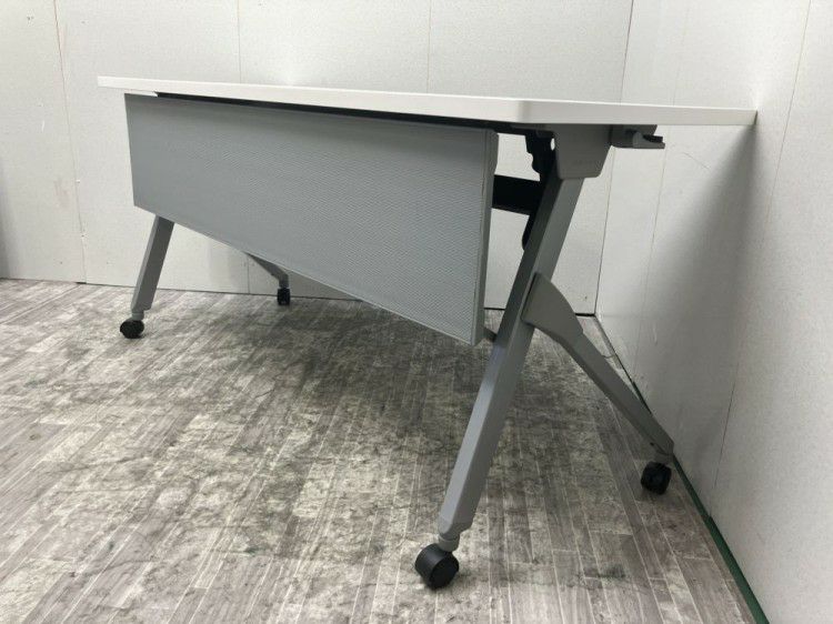 オカムラフラプターシリーズ 1500サイドスタックテーブル 商品画像6