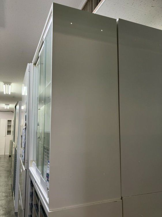 オカムラレクトラインシリーズ A4クリアケース・ガラス3扉スライド上下書庫 商品画像4