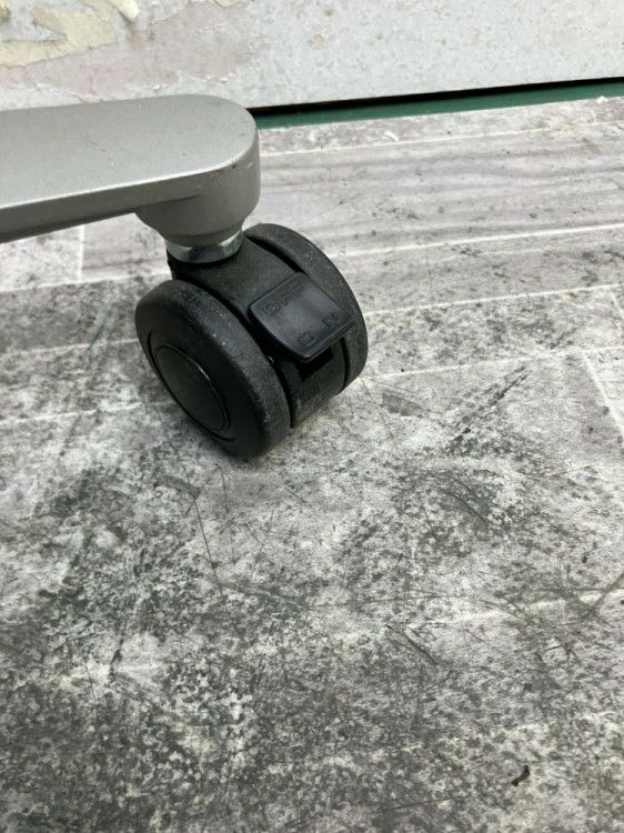 ウチダ（内田洋行）リンキー2シリーズ 1200自立パーテーション 商品画像10