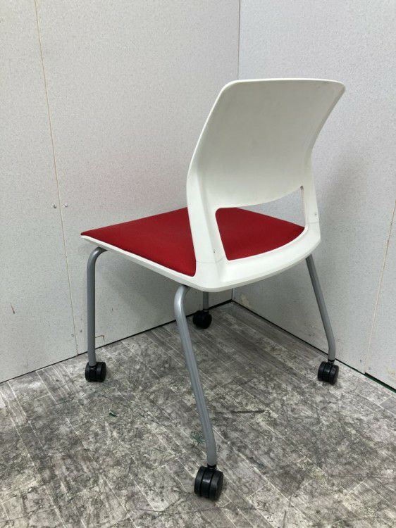 コクヨ160シリーズ キャスター付スタッキングチェア 商品画像6