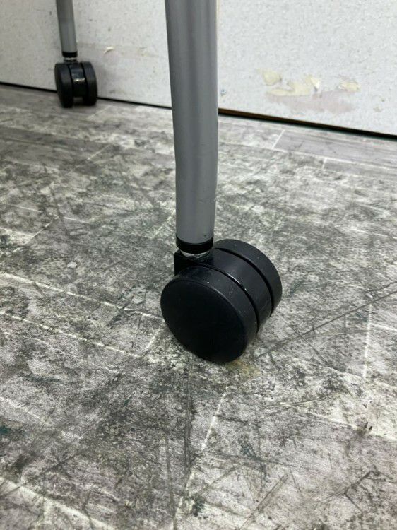 コクヨ160シリーズ キャスター付スタッキングチェア 商品画像9