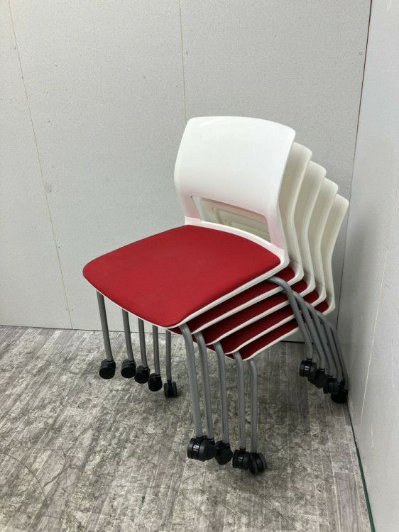 コクヨ160シリーズ キャスター付スタッキングチェア 商品画像10