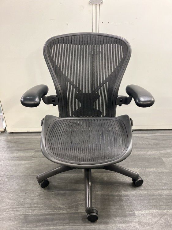 HermanMiller（ハーマンミラー）アーロンチェア 可動肘付アーロンチェア 商品画像2