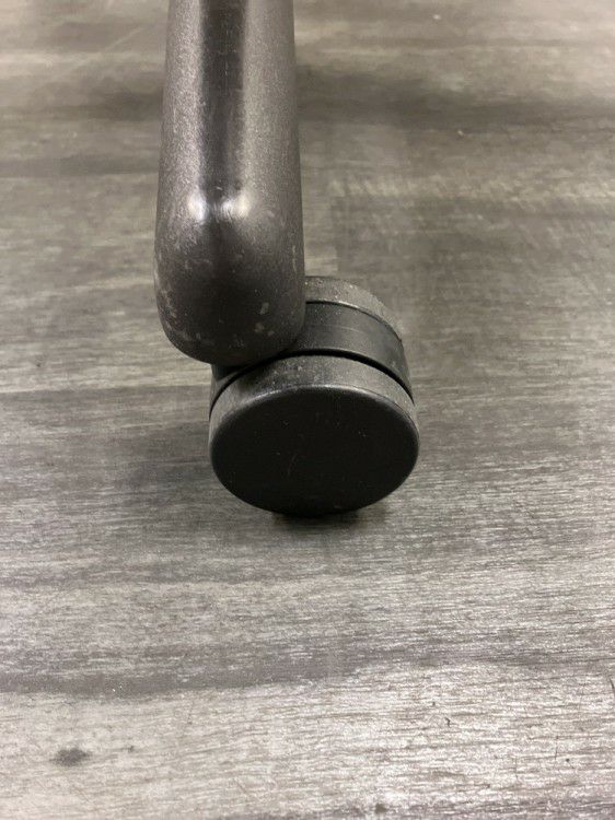 HermanMiller（ハーマンミラー）アーロンチェア 可動肘付アーロンチェア 商品画像15