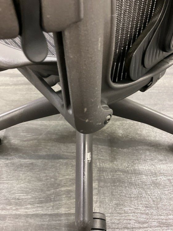 HermanMiller（ハーマンミラー）アーロンチェア 可動肘付アーロンチェア 商品画像19