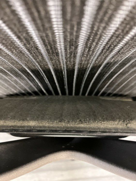 HermanMiller（ハーマンミラー）アーロンチェア 可動肘付アーロンチェア 商品画像21