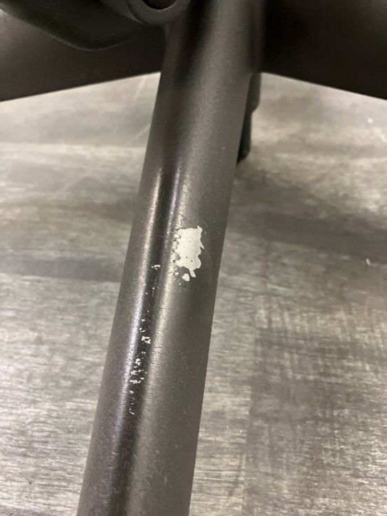 HermanMiller（ハーマンミラー）アーロンチェア 可動肘付アーロンチェア 商品画像24