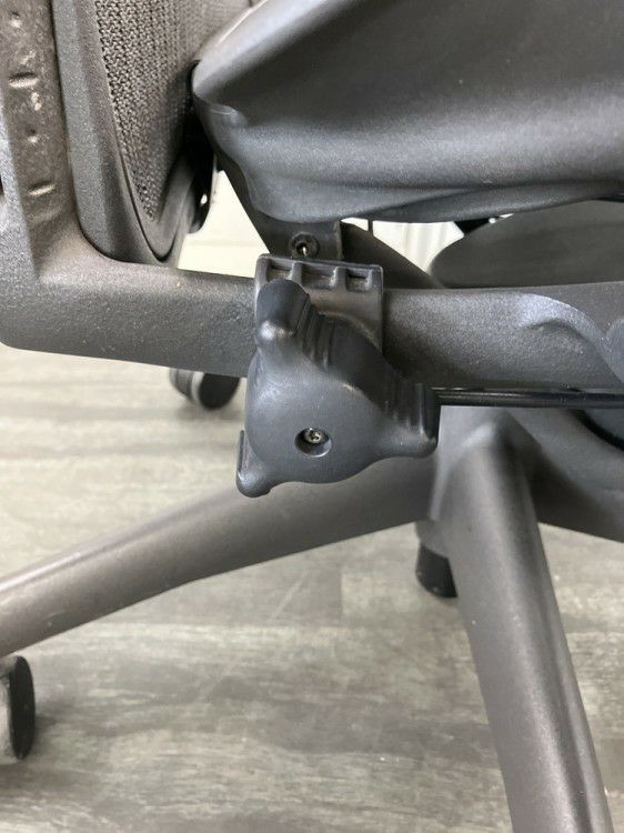 HermanMiller（ハーマンミラー）アーロンチェア 可動肘付アーロンチェア 商品画像8