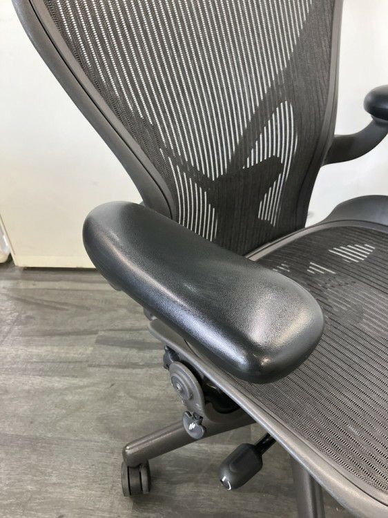 HermanMiller（ハーマンミラー）アーロンチェア 可動肘付アーロンチェア 商品画像12