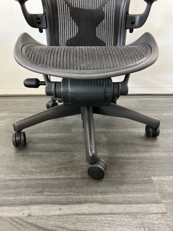 HermanMiller（ハーマンミラー）アーロンチェア 可動肘付アーロンチェア 商品画像14