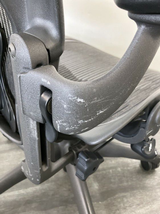 HermanMiller（ハーマンミラー）アーロンチェア 可動肘付アーロンチェア 商品画像16