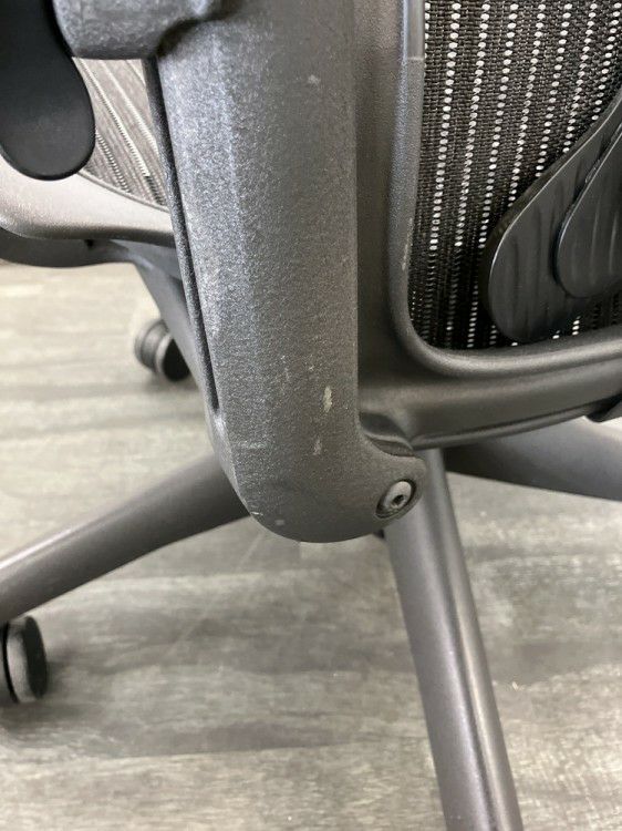 HermanMiller（ハーマンミラー）アーロンチェア 可動肘付アーロンチェア 商品画像19