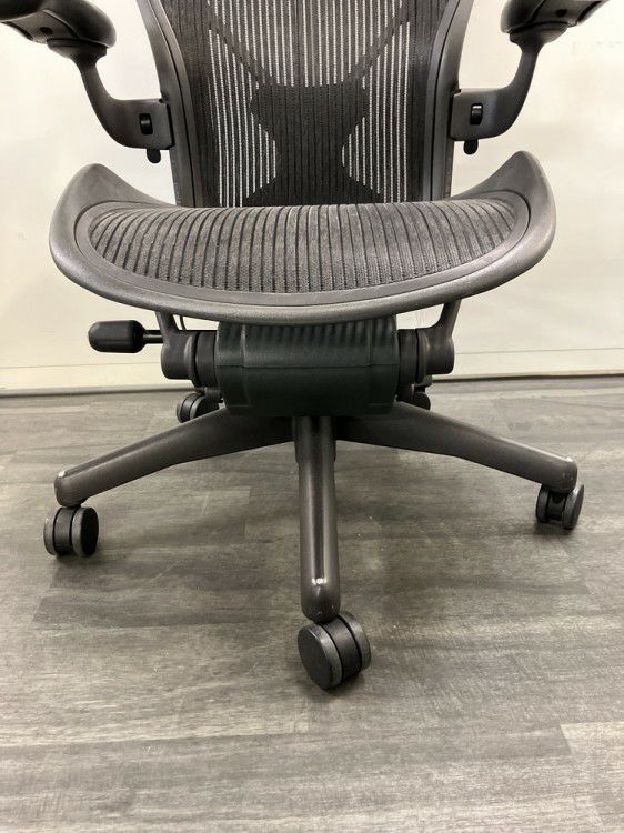 HermanMiller（ハーマンミラー）アーロンチェア 可動肘付アーロンチェア 商品画像14