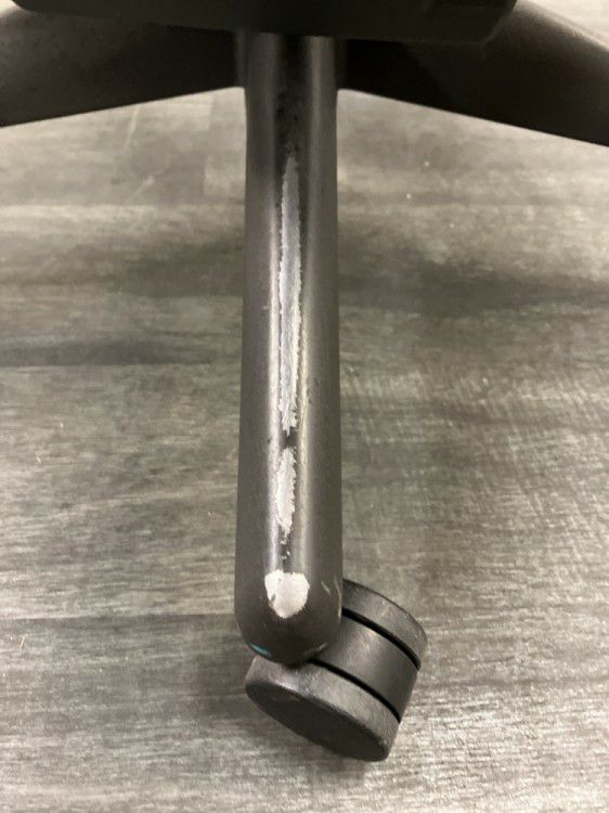 HermanMiller（ハーマンミラー）アーロンチェア 可動肘付アーロンチェア 商品画像22