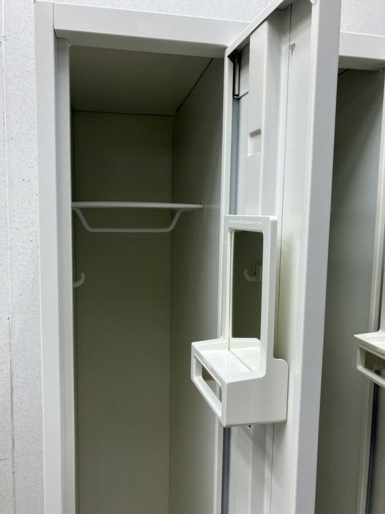 オカムラFZタイプシリーズ 4人用ロッカー 商品画像4