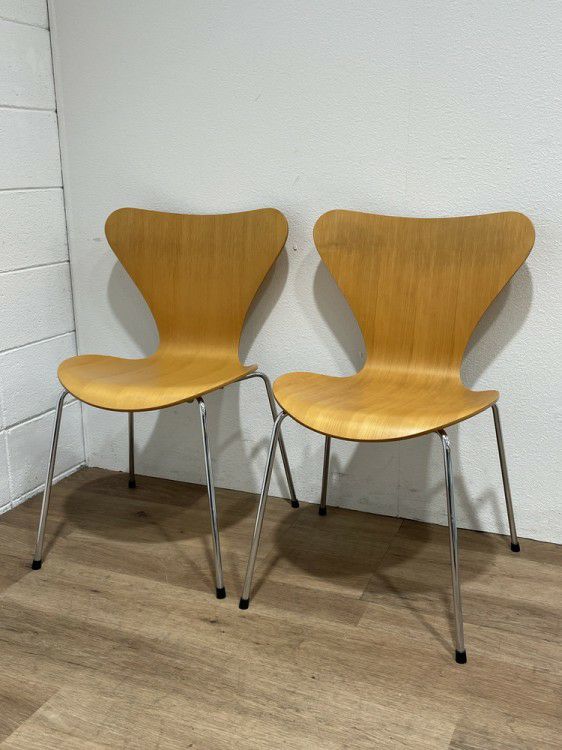 フリッツ・ハンセン(Fritz Hansen)セブンチェア2脚セット 商品画像1