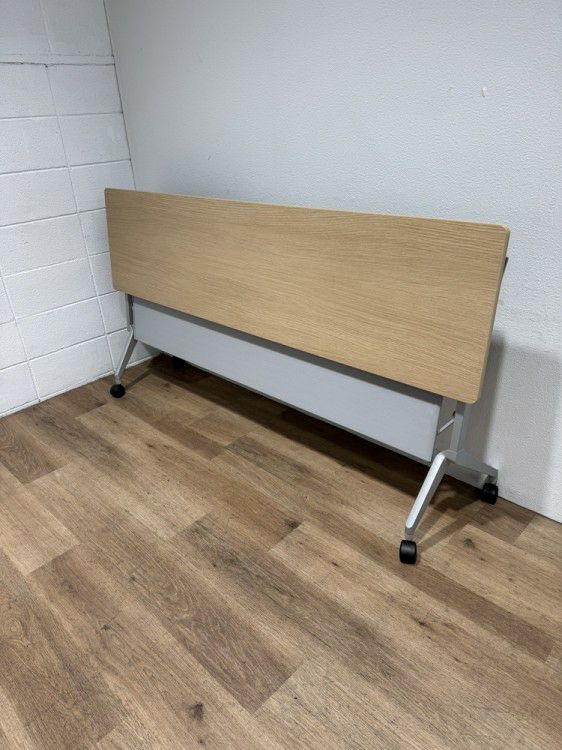 コクヨLeafline(リーフライン)シリーズ 平行スタックテーブル 商品画像10