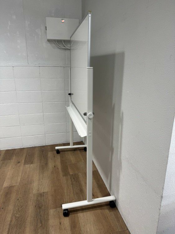 イトーキ1200脚付ホワイトボード 商品画像2