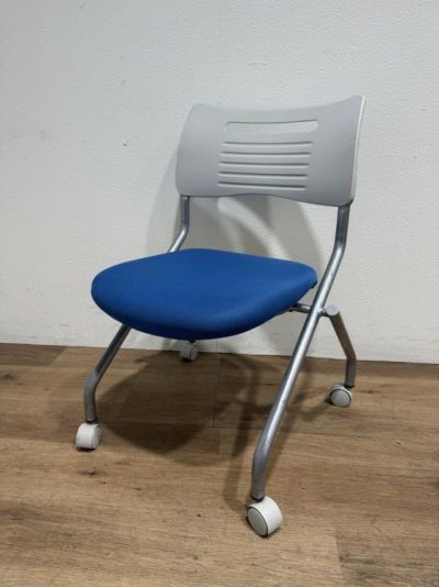 井上金庫ネスティングチェア 商品画像1