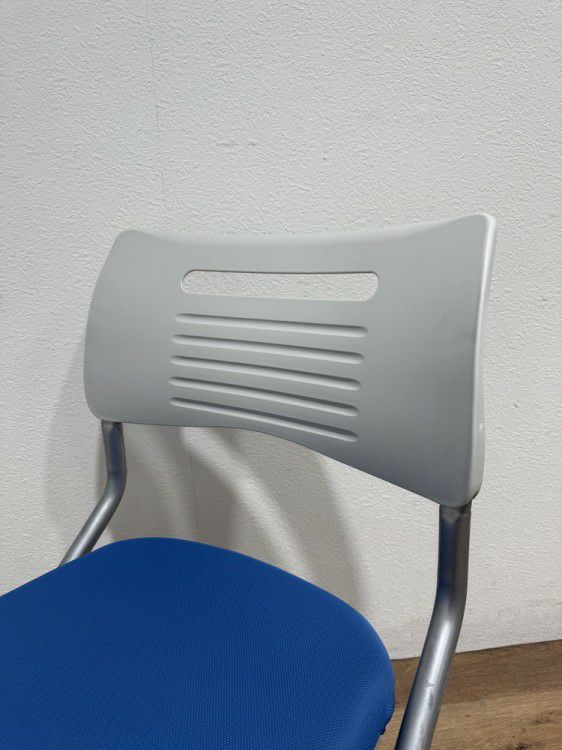 井上金庫ネスティングチェア 商品画像3