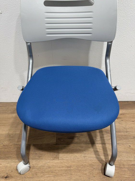 井上金庫ネスティングチェア 商品画像4