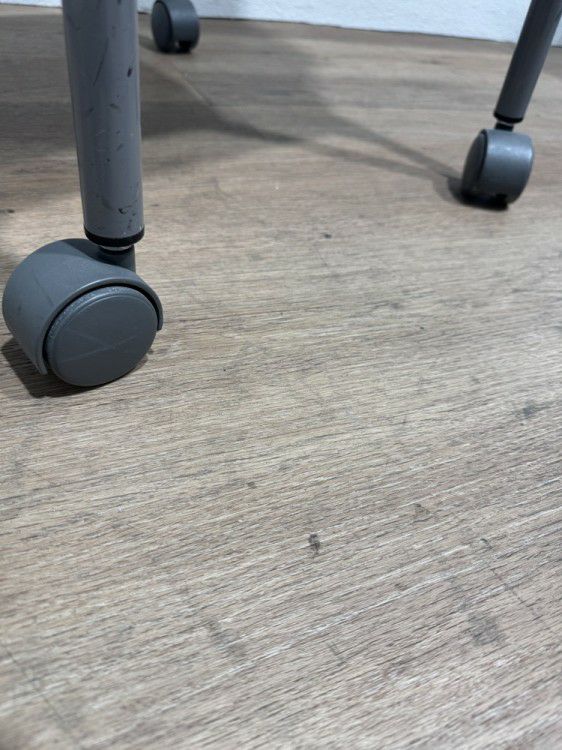 イトーキLKシリーズ スタッキングチェア６脚セット 商品画像8