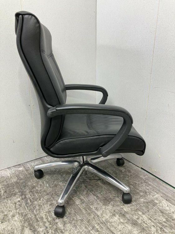 プラスMA-05シリーズ 固定肘付MA-05チェア 商品画像4