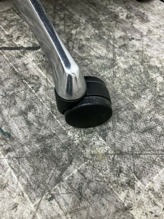 オカムラBaron(バロン)チェア 可動肘付バロンチェア 商品画像7