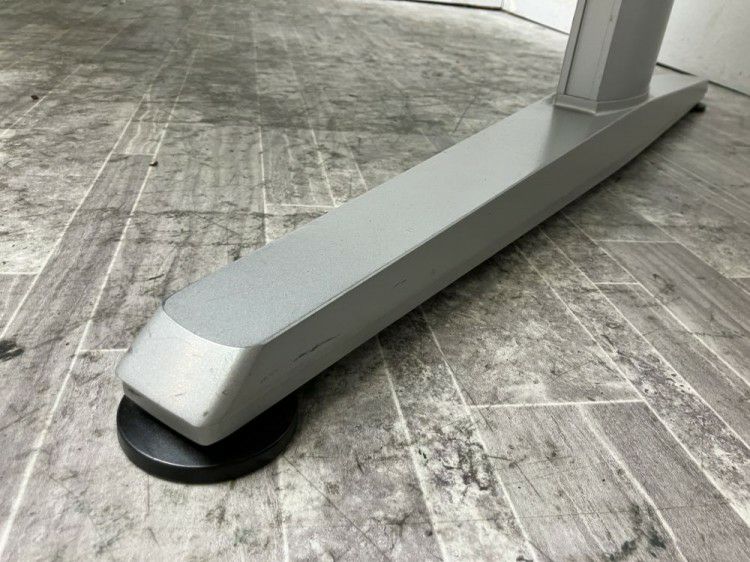 オカムラLiftio(リフティオ)シリーズ 手動昇降式1800ミーティングテーブル 商品画像6