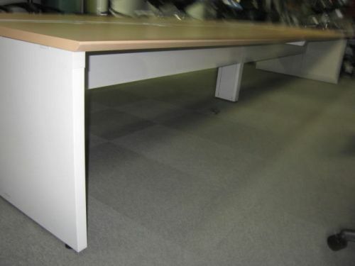 プラス 4800フリーアドレスデスク 6