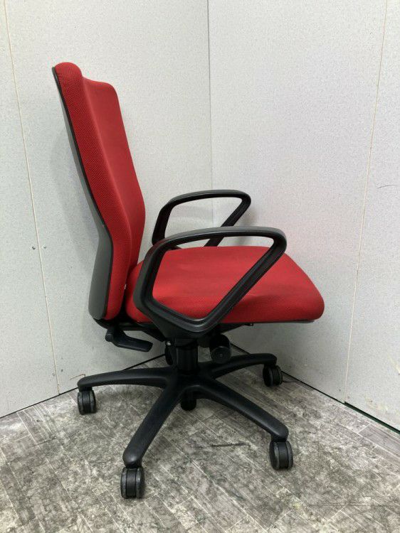 オカムラCarrozza(カロッツァ)チェア 固定肘付カロッツァチェア 商品画像7