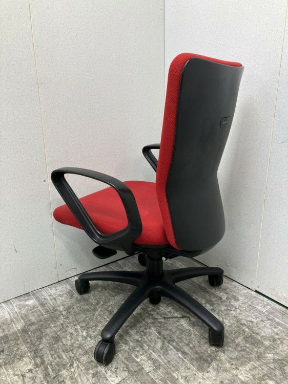 オカムラCarrozza(カロッツァ)チェア 固定肘付カロッツァチェア 商品画像10