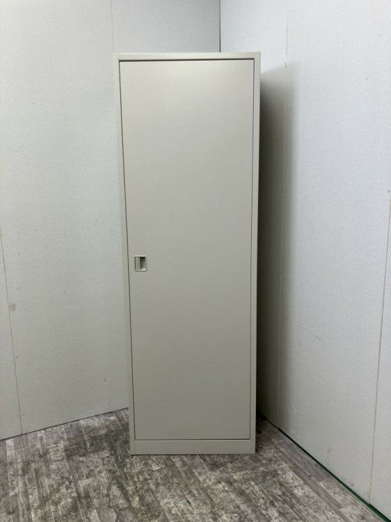 オカムラ掃除道具用ロッカー 商品画像1