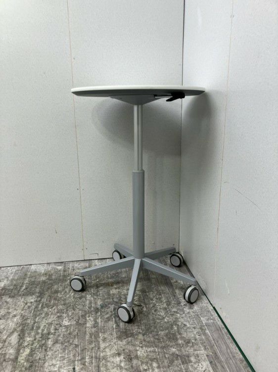 オカムラ手動昇降式600丸テーブル 商品画像6