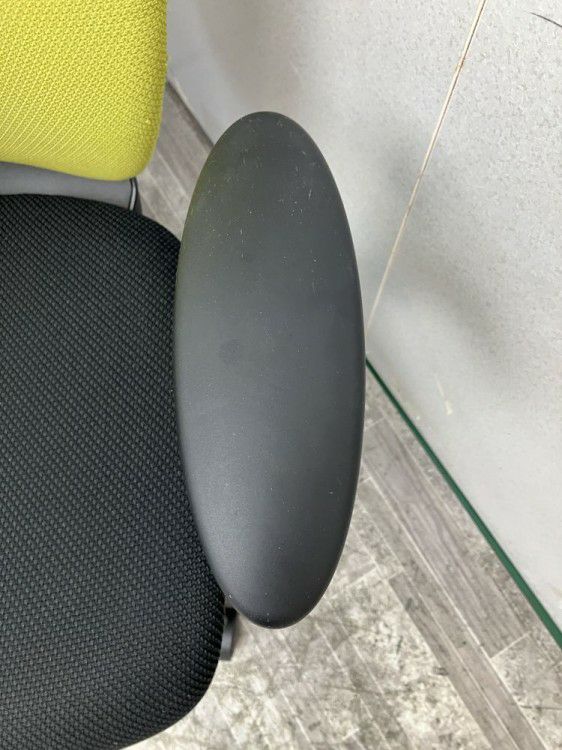 イトーキプラオ（PRAO）チェア 可動肘付プラオチェア 商品画像9