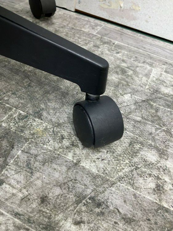 イトーキプラオ（PRAO）チェア 可動肘付プラオチェア 商品画像10