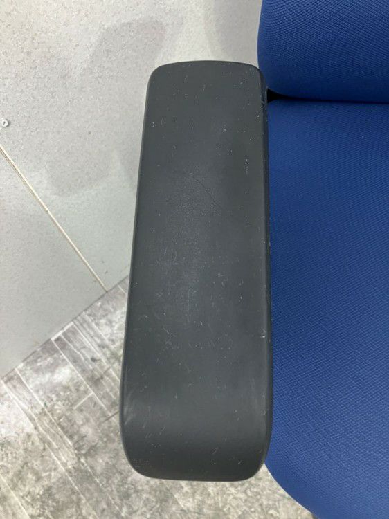 イトーキtorte(トルテ)チェア 可動肘付トルテチェア 商品画像8