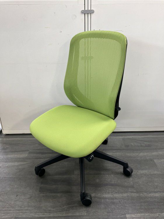 オカムラSylphy(シルフィー)チェア シルフィーチェア 商品画像1