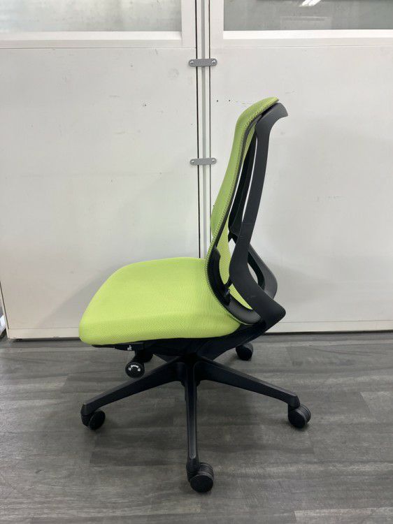 オカムラSylphy(シルフィー)チェア シルフィーチェア 商品画像3