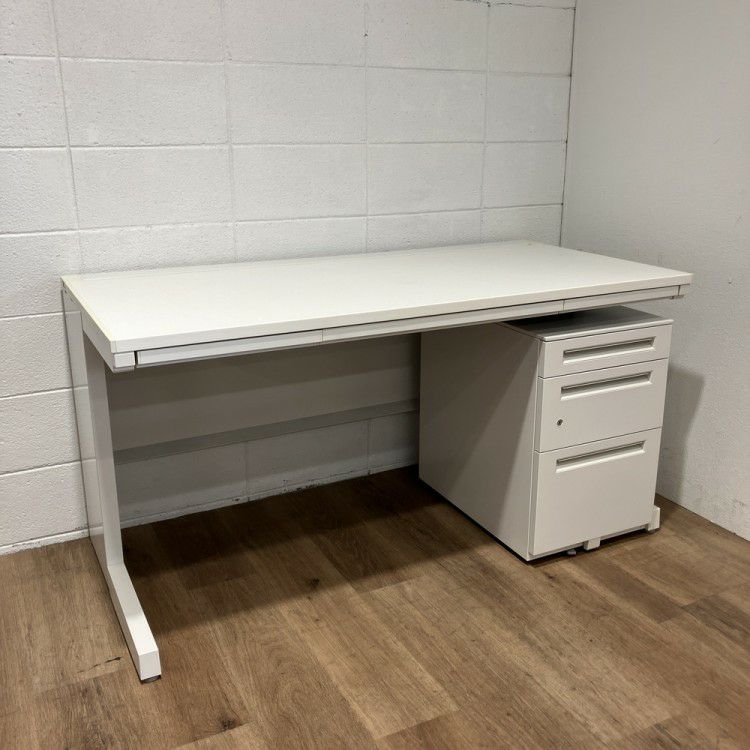 ウチダ（内田洋行）SCAENA(スカエナ)シリーズ　Kタイプ 1400平デスク+ワゴンセット 商品画像1