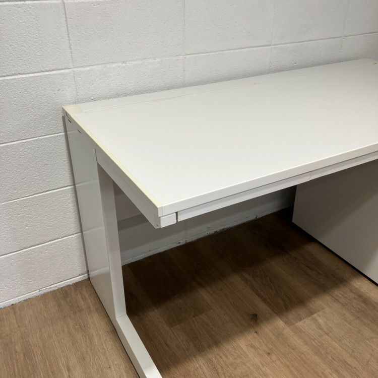 ウチダ（内田洋行）SCAENA(スカエナ)シリーズ　Kタイプ 1400平デスク+ワゴンセット 商品画像4