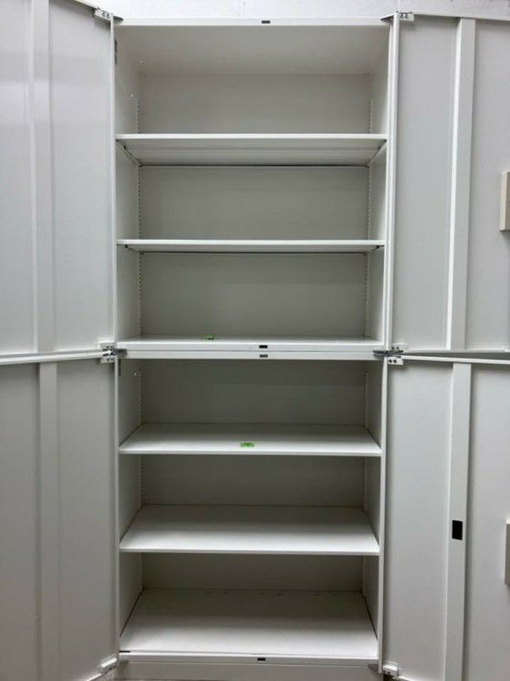 イトーキシンラインシリーズ 両開き上下書庫 商品画像3