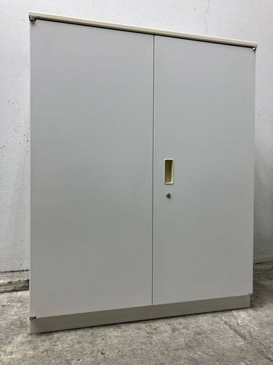 イトーキシンラインシリーズ 両開き書庫 商品画像1