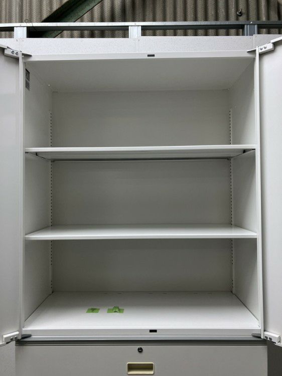 イトーキシンラインシリーズ 両開きラテラル上下書庫 商品画像3