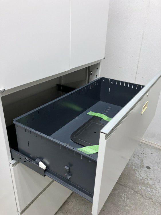 イトーキシンラインシリーズ 両開きラテラル上下書庫 商品画像5