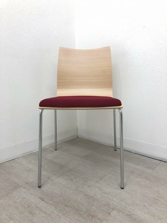 ウチダ（内田洋行）スタッキングチェア 商品画像3